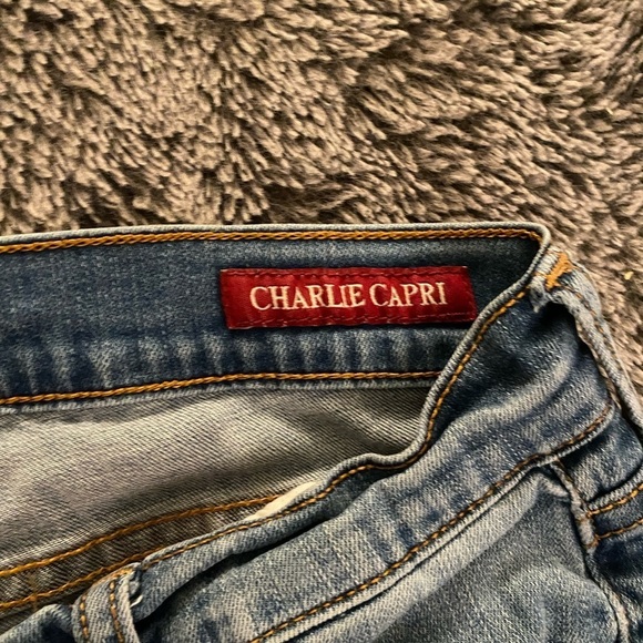 LUCKY BRAND Women’s Charlie Capri Jeans - Picture 4 of 10